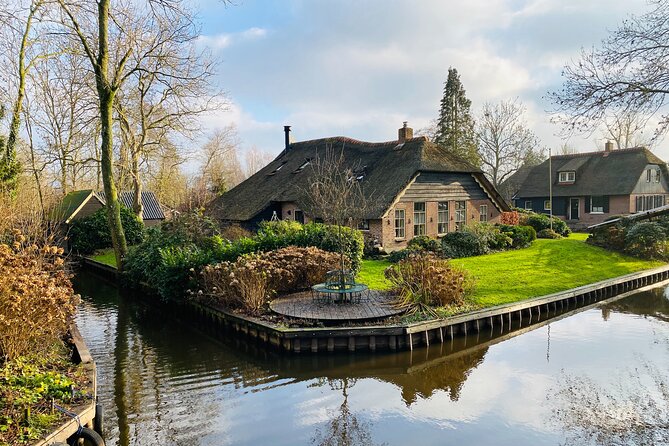 Giethoorn and Zaanse Schans Day Tour Small Group Incl. Boat Ride - Cancellation and Rescheduling