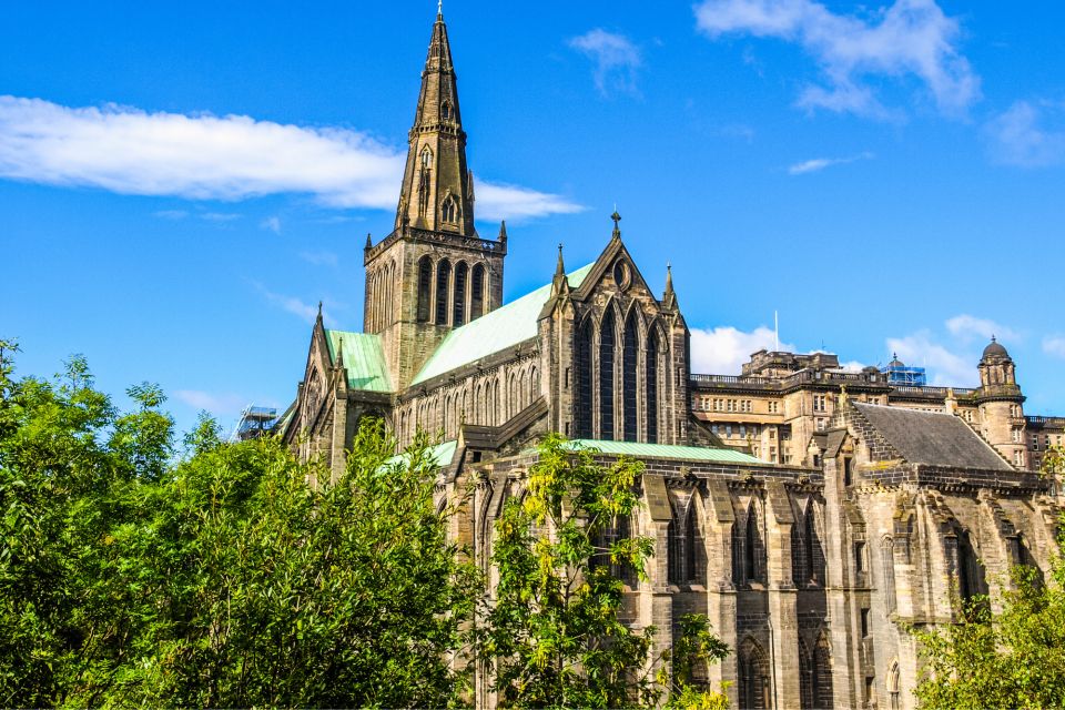 Glasgow: First Discovery Walk and Reading Walking Tour - What to Bring