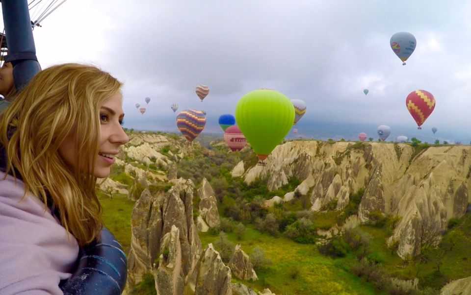 Göreme: Sunrise Hot Air Balloon Flight Over Cappadocia - Photography Opportunities