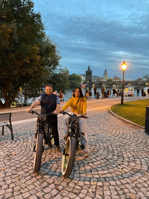 Gorgeous Prague Night Retro E-Bike Tour ( Live Guided ) - Customer Feedback