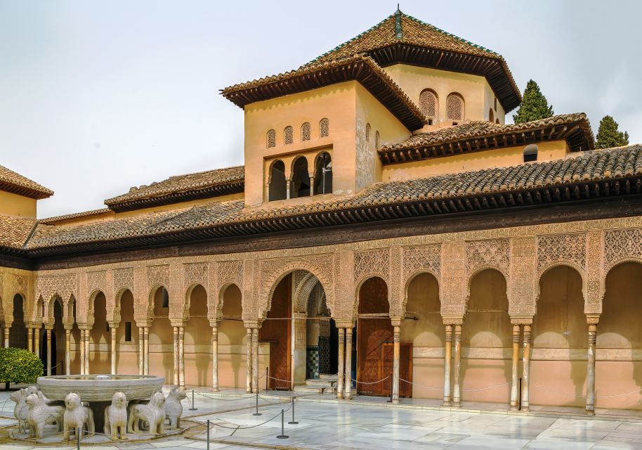 Granada: Alhambra and Nasrid Palaces Private Tour - Mosque Baths of Alhambra