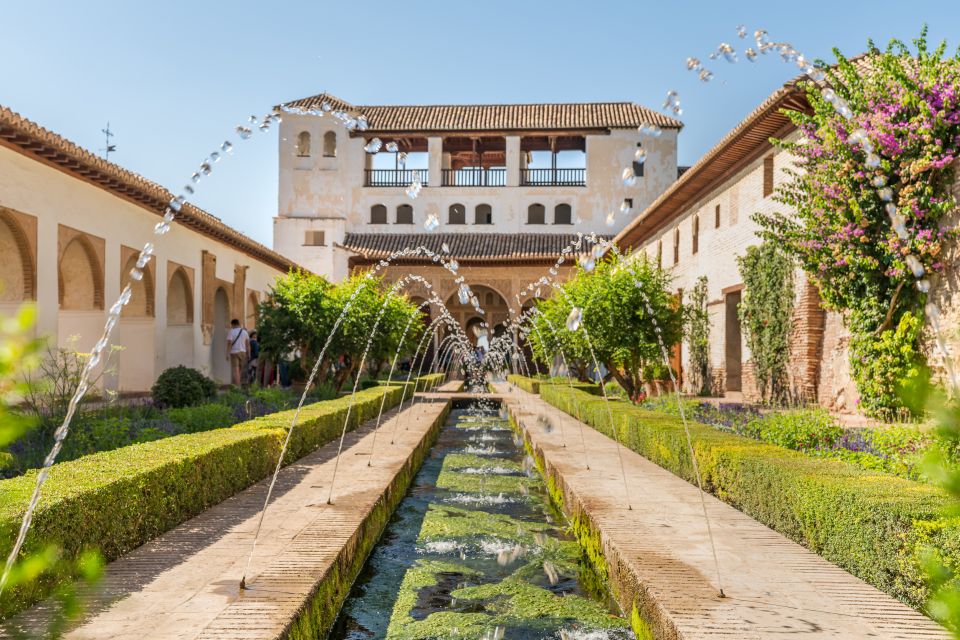 Granada: Alhambra Ticket and Guided Tour With Nasrid Palaces - Securing Entrance Tickets