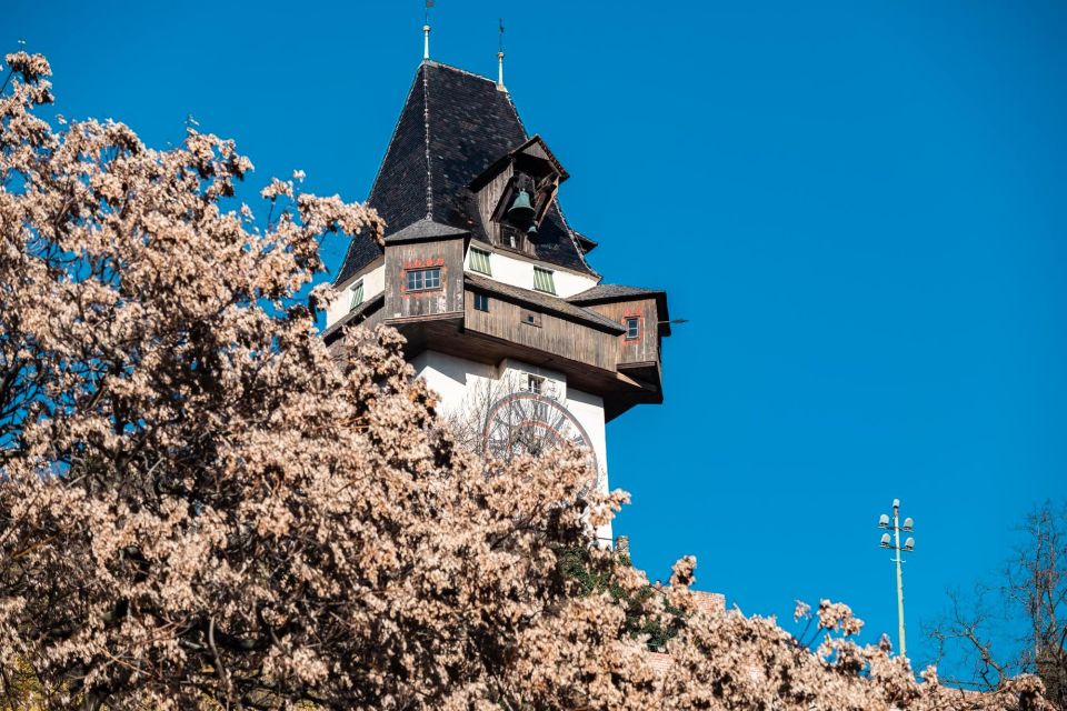 Graz: Express Walk With a Local in 60 Minutes - Reservations and Booking Details