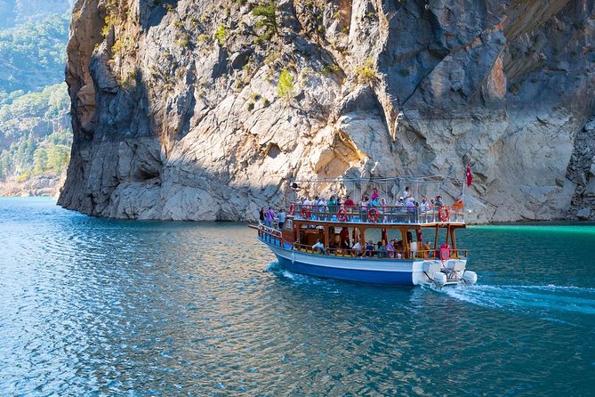 Green Canyon Cruise With Lunch and Unlimitted Drinks From Alanya - Boat Ride Experience