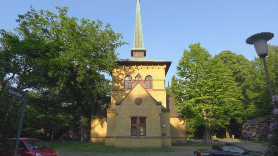 Hamburg: Ohlsdorf Cemetery Self-guided Angel Walk - Getting to the Cemetery