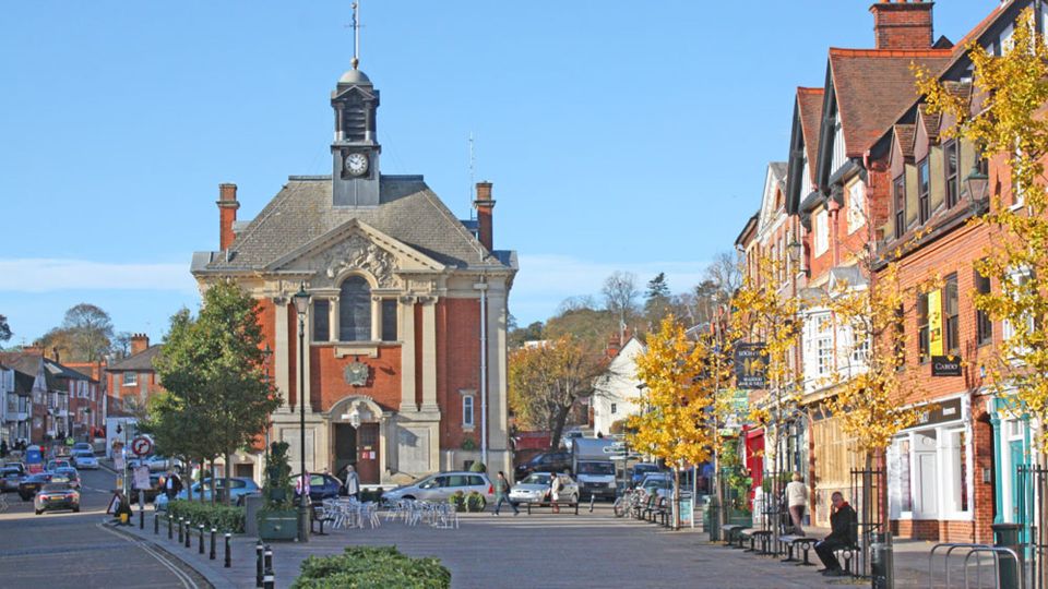 Henley: Smartphone Treasure Hunt Style Heritage Walks - Discovering Henleys Hidden Gems