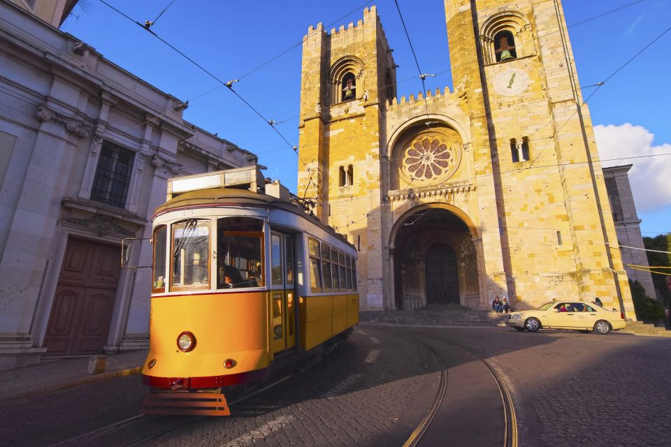 Highlights & Secrets of Lisbon Private Walking Tour - Discovering Lisbons Highlights