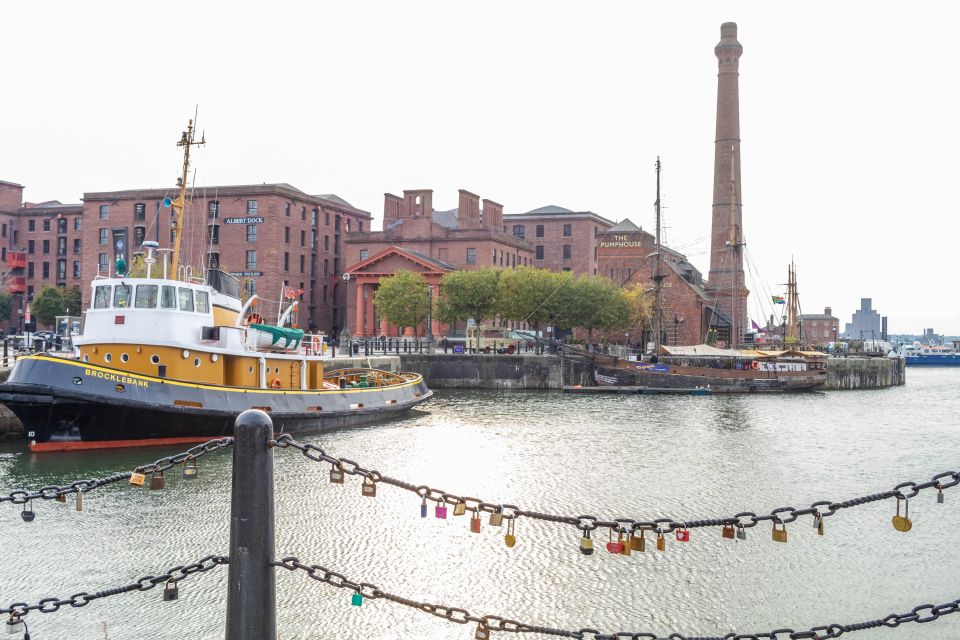 History Guided Tour of Liverpool and the Beatles - The Three Graces Guided Tour