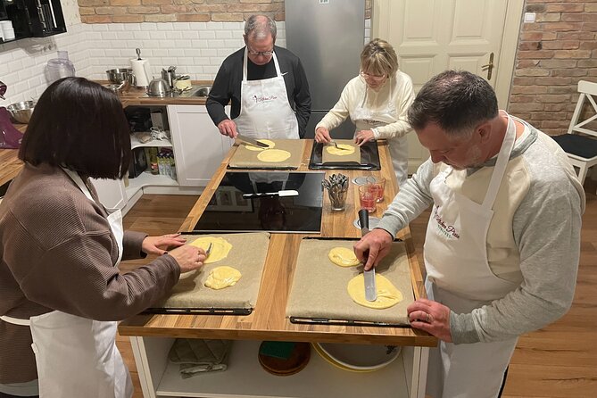 Hungarian Baking Class With the Most Famous Local Desserts - Class Capacity and Logistics