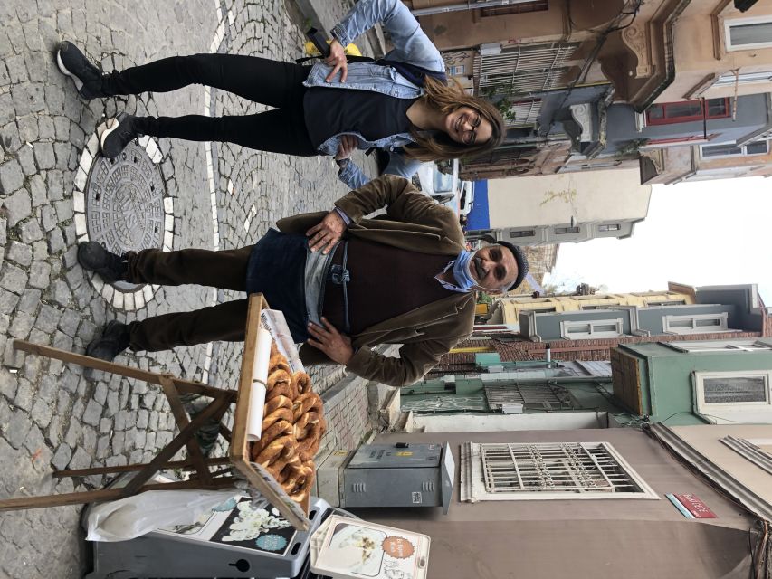 Istanbul: Fener, Balat, Old Greek and Jewish Quarter Tour - Enjoy a Local Café Experience