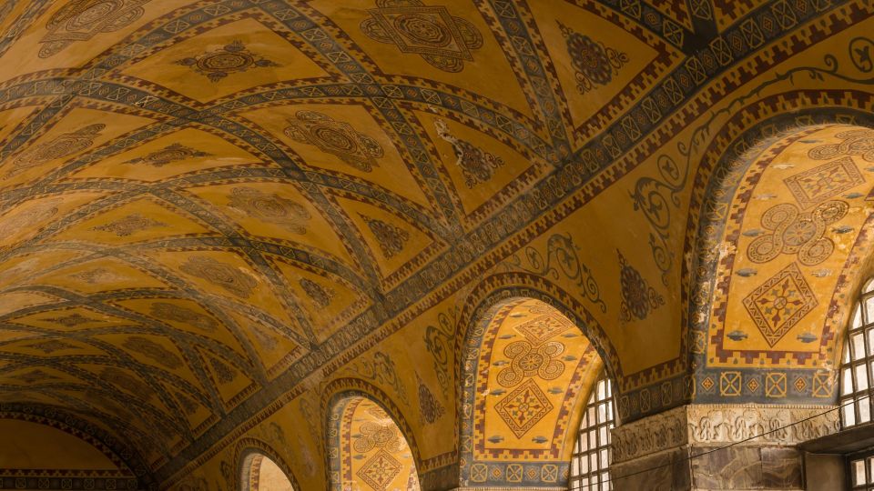 Istanbul: In the Footsteps of Stories Hagia Sophia Tour - Insights From Expert Tour Guidance