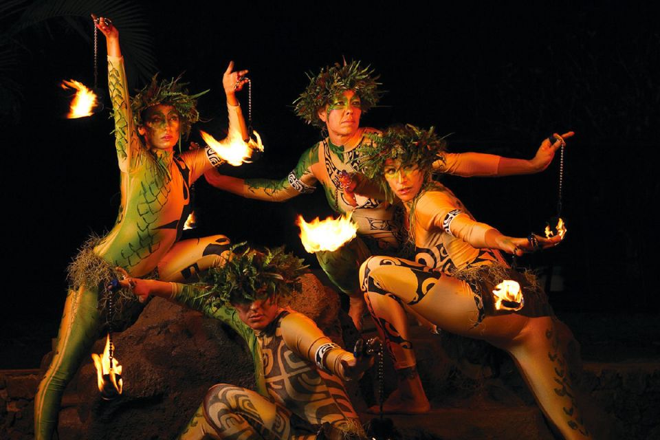 Kauai: Buffet Dinner With Open Bar and Luau Kalamaku Show - Craft Fair and Local Artisans