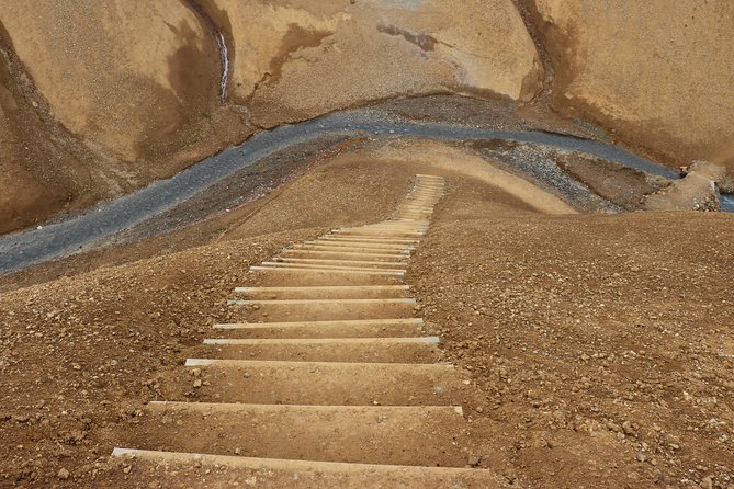 Kerlingarfjöll Highlands Day Tour in a 4X4 From Akureyri - Accessibility and Infant Seats