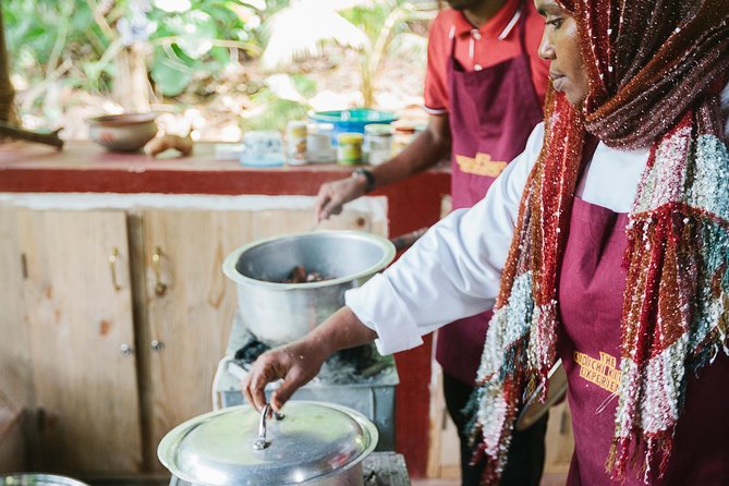 Kidichi Kitchen Experience: Traditional Cooking Masterclass - Group Size and Meeting Point