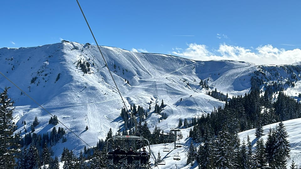 Kitzbühel Ski Area From Munich and Mountain Orientation Tour - Ski Area Introduction