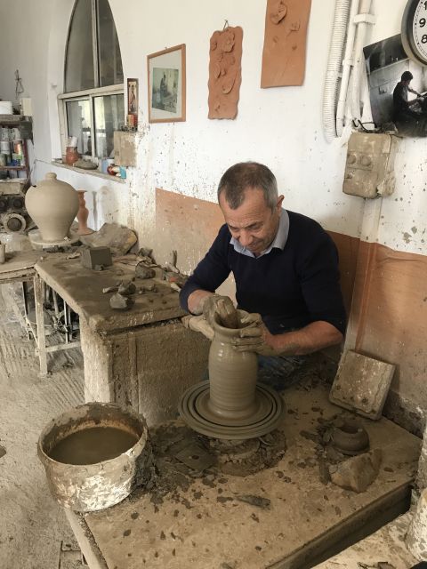 Knossos Palace and Village Pottery Tour - Pottery Village Experience