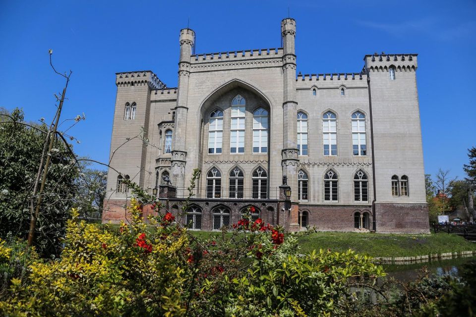 Kornik Castle and Rogalin Palace Half-Day Private Tour - Unique Forest of Oaks