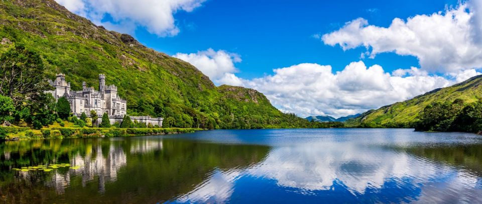 Kylemore, Sheep Farm and Connemara Private Limousine Tour - Guided Tour and Sightseeing