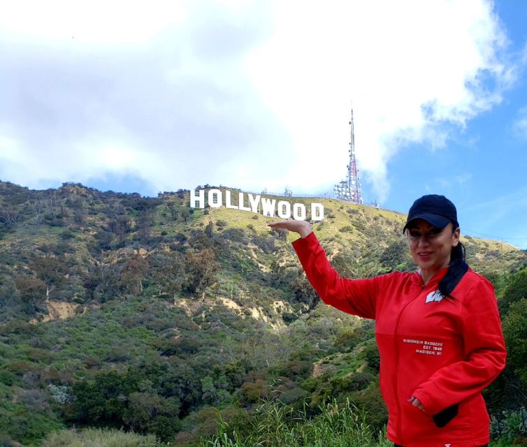 LA VIP Tour : Beverly Hills, Sunset Strip, & Hollywood Sign! - Visit Famous Sites