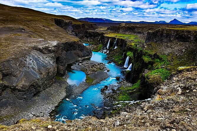 Landmannalaugar, Hekla, Sigoldugljufur 4x4 Tour With Hiking - Preparing for the Tour