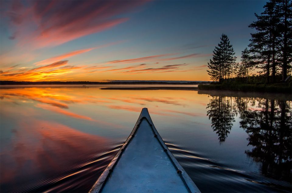 Lapland: Canoeing Trip With Reindeer and Husky Farm Tour - Enjoying the Scenic Canoeing