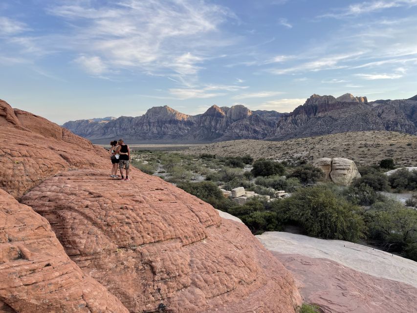 Las Vegas: Sunset Hike and Photography Tour Near Red Rock - Stunning Sunset Views