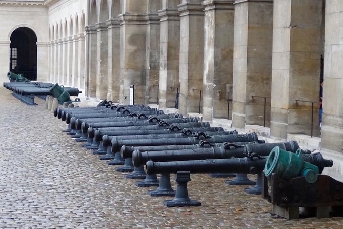 Les Invalides: Napoleon & French Military History Semi-Private Tour - Exploring Les Invalides