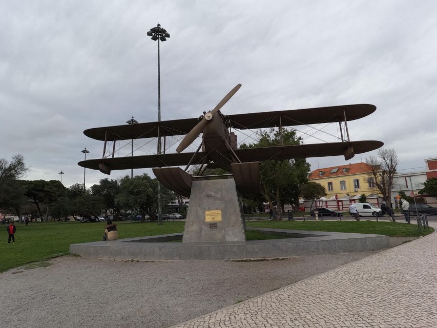 Lisbon:Private Guided Historical Sightseeing Tour by TUK-TUK - National Pantheon Tour