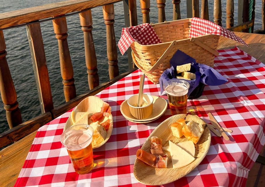 Live Music Cruise With Fjordstylebuffet of Shrimps - Picnic Basket Inclusions