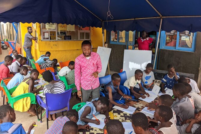 Local Ghanaian Cooking Class in Accra to Help Support Wellness Community Center - Local Market Tour and Ingredients