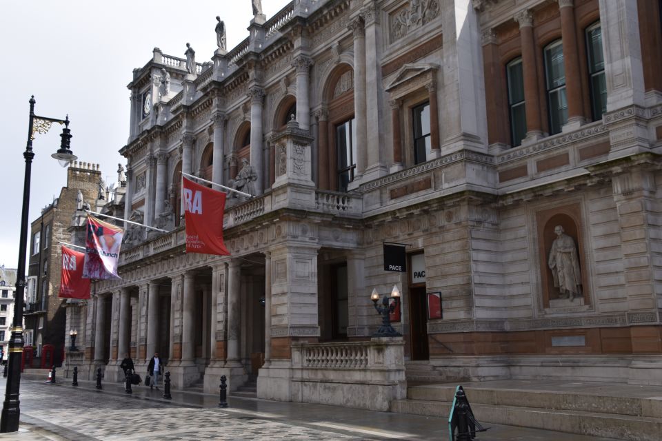 London: Central, Whitehall, and Westminster Walking Tour - Learning About British Government and Democracy