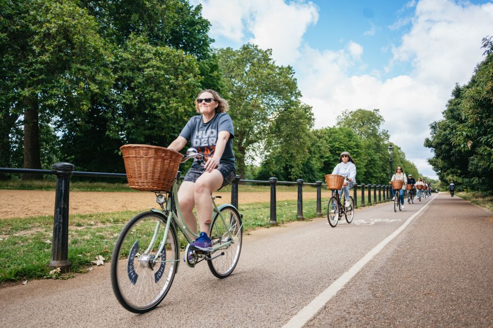 London: Landmarks and Gems Bike Tour - Riding Classic British Bicycles