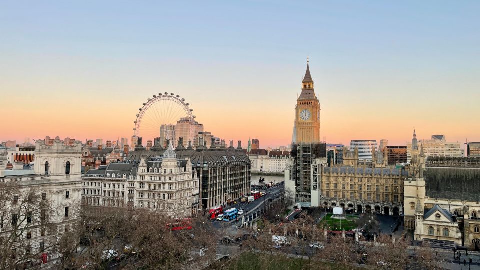 London Royal Walk: Walking Tour With Audio Guide on App - Tour Highlights and Inclusions