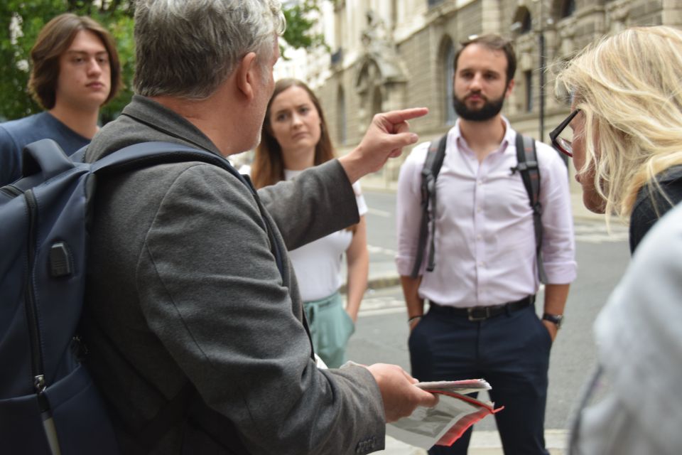 London: Serial Killers of London Guided Walking Tour - Meeting Point and Arrival