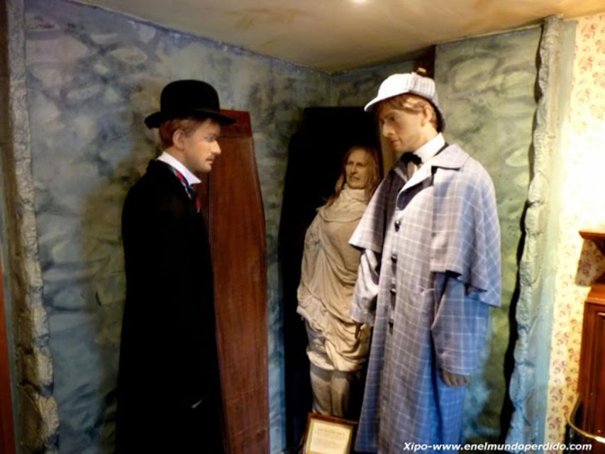 London: Sherlock Holmes Museum & Westminster Walking Tour - Sherlock Holmes Museum Experience