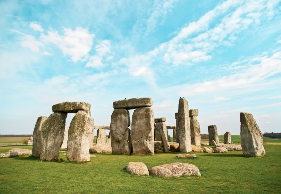 London: Stonehenge, Windsor, and Bath Day Trip by Bus - Highlights of the Tour