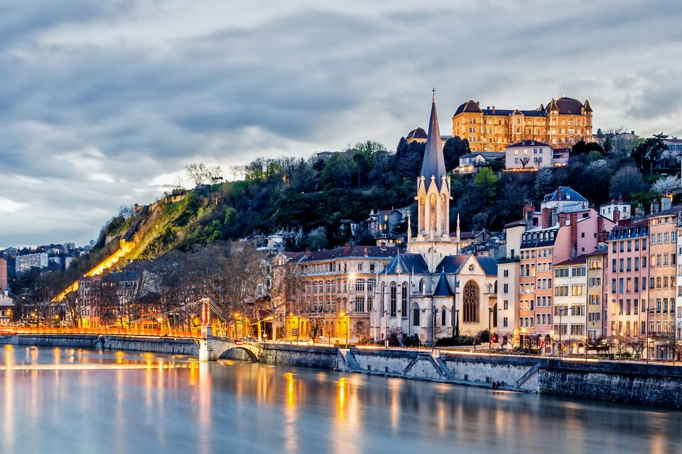 Lyon Highlights Self-Guided Scavenger Hunt and Walking Tour - Important Information to Note