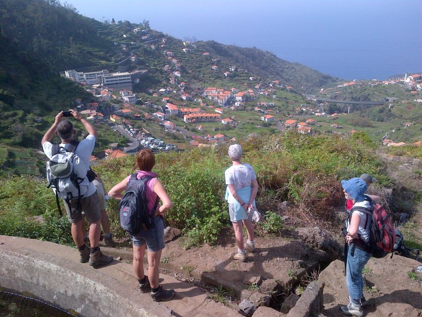 Madeira: Levado Do Norte 2-Hour Hiking Tour - Tour Difficulty and Language Support