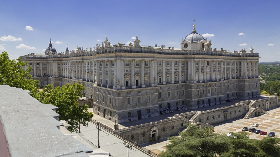 Madrid: Guided Visit to the Royal Palace - Accessibility Information