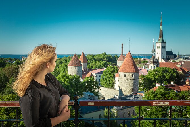 Majestic Tallinn Photoshoot Tour - Professional Photoshoot