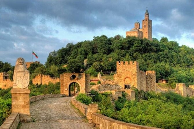 Medieval Bulgaria - Private Tour - Basarbovo, Arbanasi, Veliko - Tsarevets Fortress