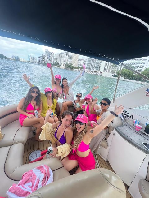 Miami Beach: Biscayne Bay Sightseeing Cruise With Swim Stop - Onboard Amenities