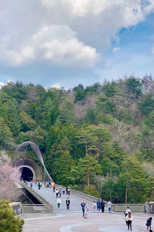 Miho Lake Biwa Water Torii Tour Review - Arriving at the Meeting Point