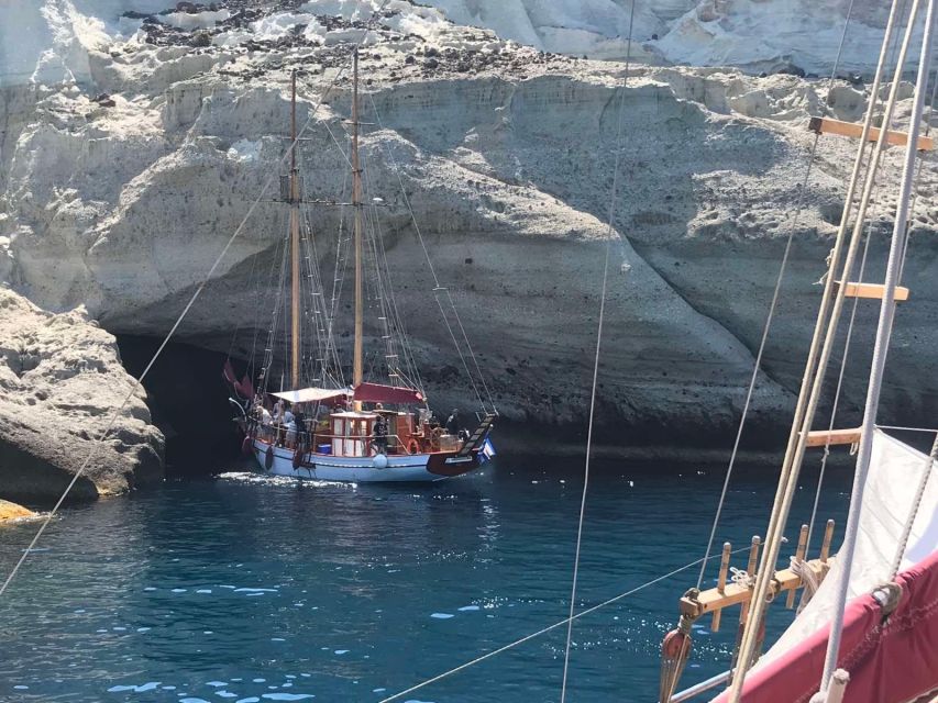 Milos: Full Day Cruise Via Traditional Boat - Delightful Cuisine and Drinks