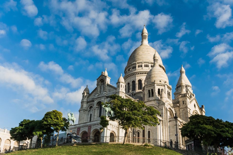 Montmartre: Private Treasure Hunt for Families and Kids - Meeting Point and Directions