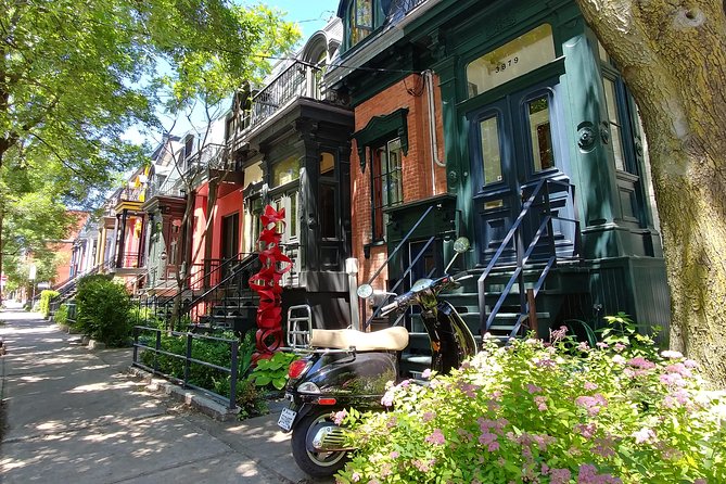 Montreals Plateau Mont-Royal and Mile End Tour by MTL Detours - Experiencing Mile End