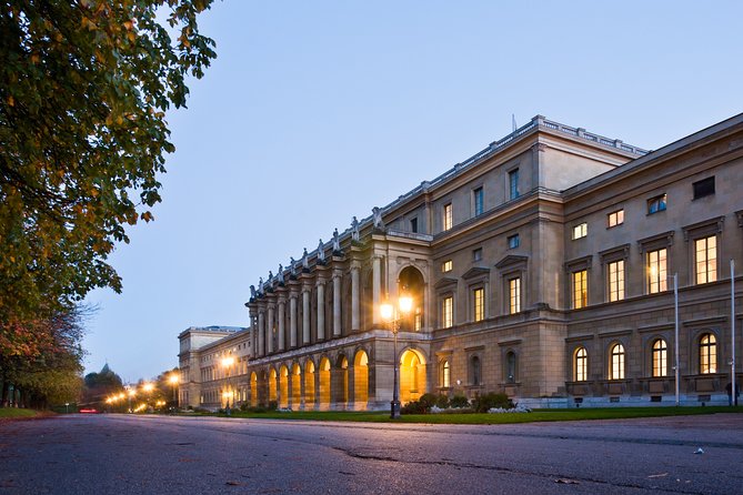 Munich: Old Town Highlights Private Walking Tour - Personalized and Engaging Experiences