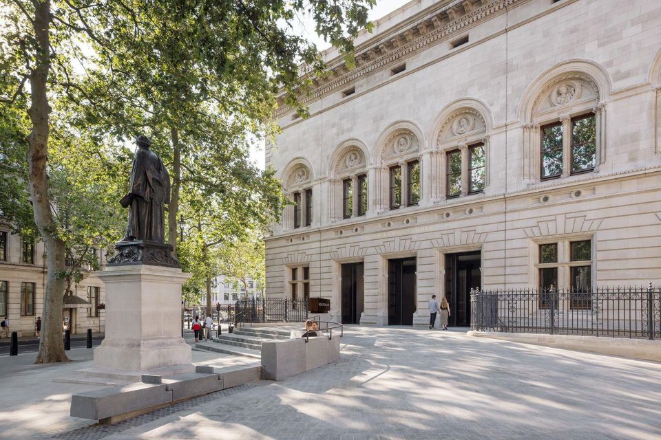 National Portrait Gallery London: Private Guided Tour 3 Hour - Accessibility Considerations