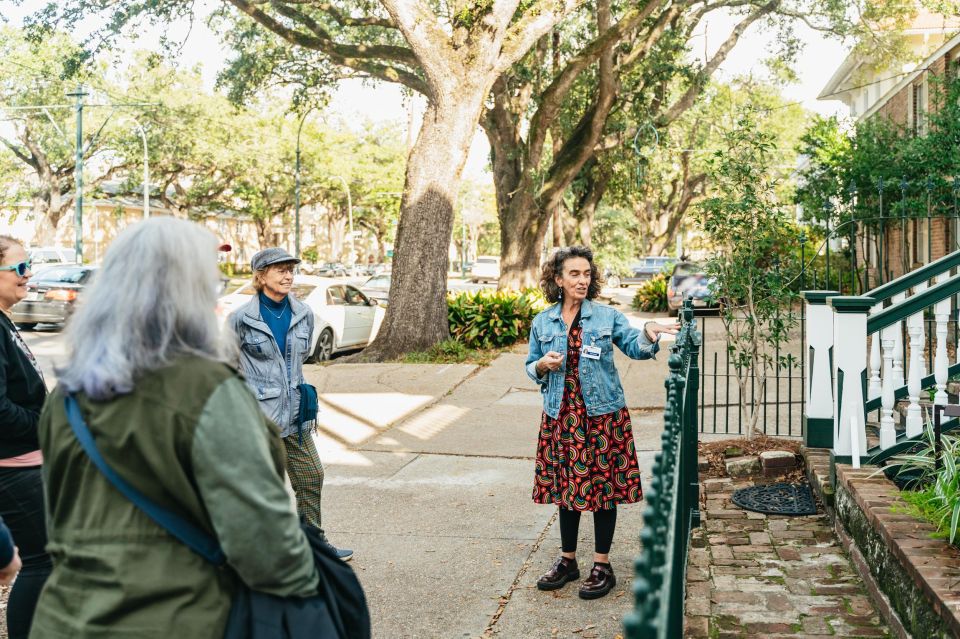 New Orleans: Garden District Guided Walking Tour - Explore Antebellum Architecture