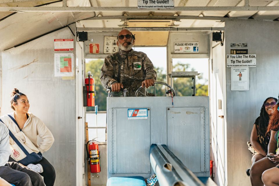 New Orleans: Guided Swamp Cruise by Tour Boat - Wildlife Sightings and Education